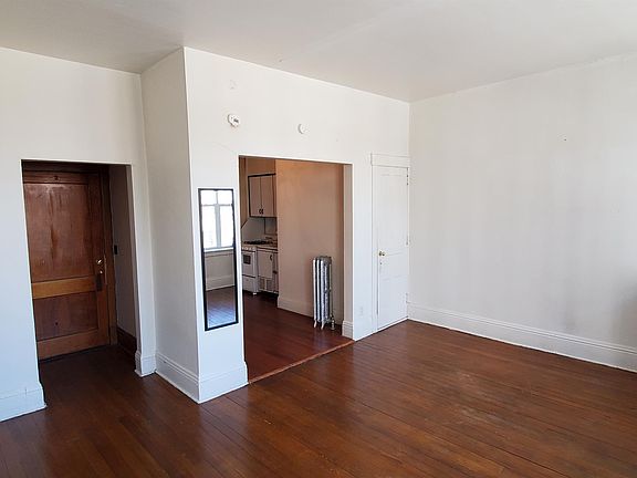 3rd image of 318 Brady St APT 7