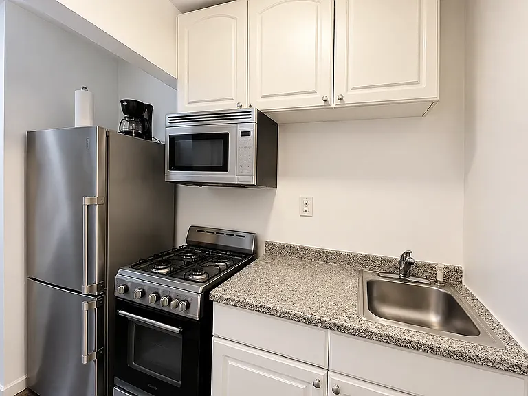 397 Clermont Ave #1A — Photo 5