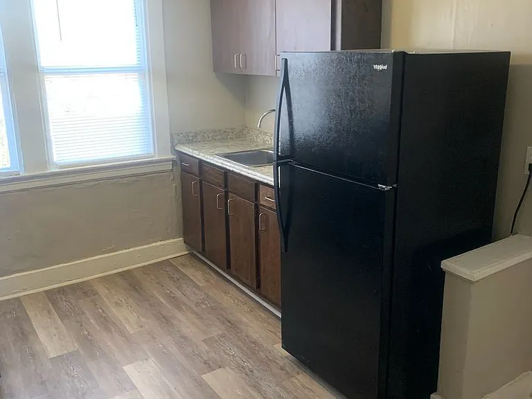 Western Arms Apartment Homes (DBA) — Photo 4
