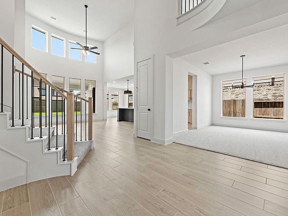 4th image of 26911 Steradian Lake Ln