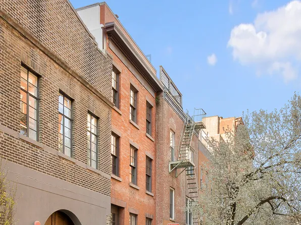 24 Cornelia Street image 11 of 11