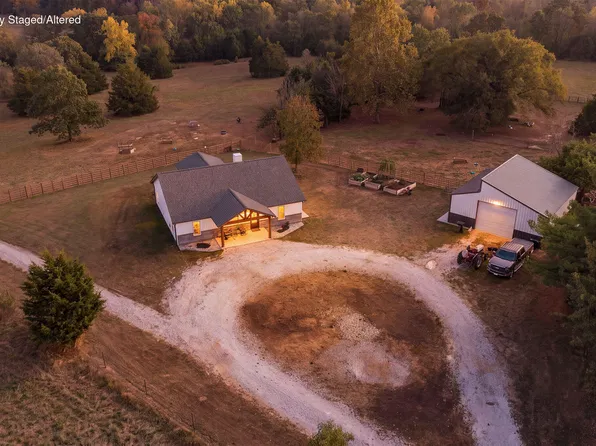 20642 E 1650 Road, Stockton, MO 65785