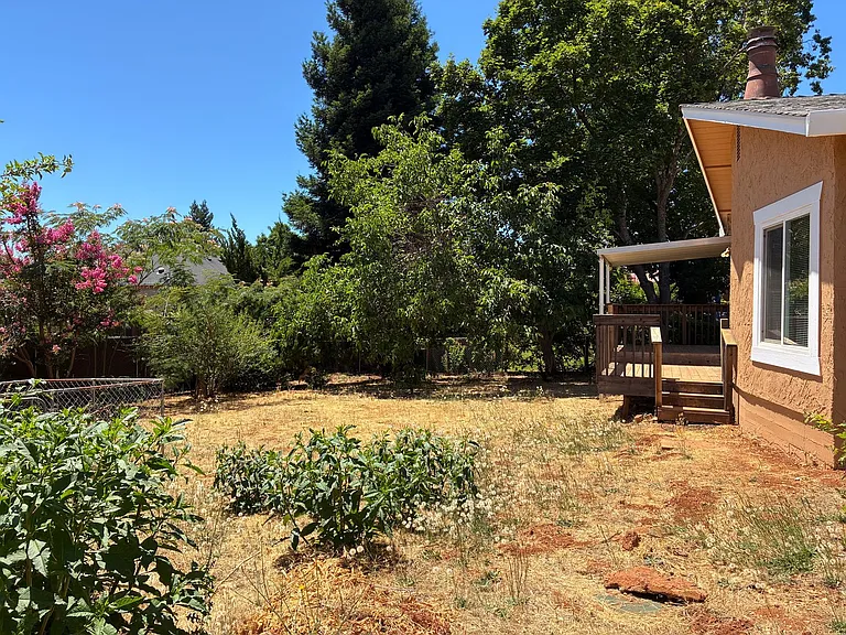 1815 Merrill Rd — Photo 15