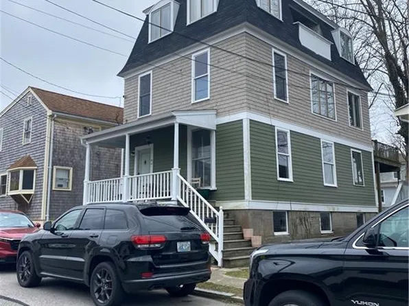 7 Sheffield Ave, Newport, RI 02840