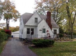 3406 Clayton Ave, Waterford, MI 48329