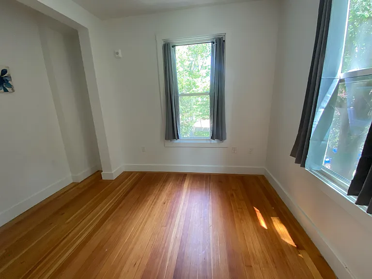 23 Regent Cir #3 — Photo 6