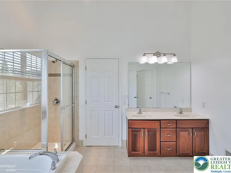2784 Clark Pl — Photo 28