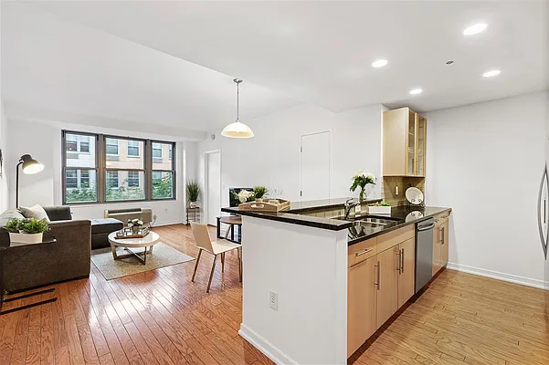 Sold by Nest Seekers New Jersey LLC | media 30