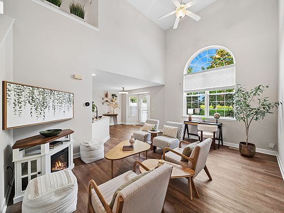 4th image of 26 Rolling Oaks Rd #D