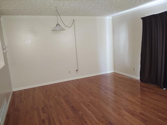 4th image of 9957 Beverly Ln #1