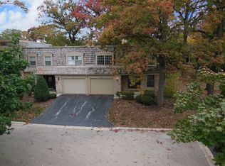 2S750 Avenue Barbizon, Oak Brook, IL 60523