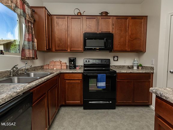4th image of 9051 W Grayling Dr
