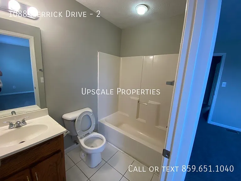 1088 Merrick Dr #2 — Photo 9