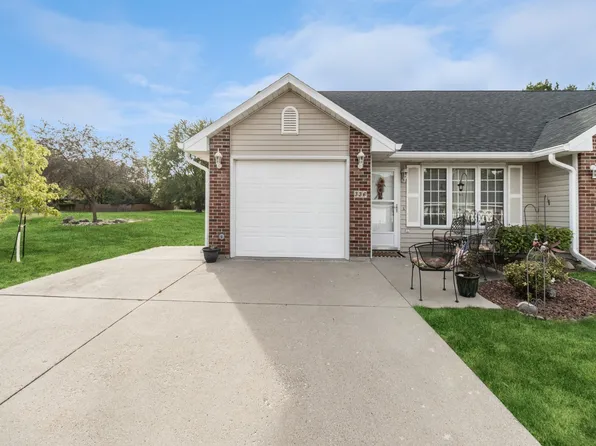 336 13th Ave SW #1, Altoona, IA 50009