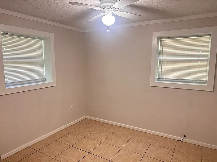 420 Lakeview Ave — Photo 12