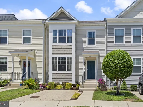 582 English Oak Ln, Prince Frederick, MD 20678