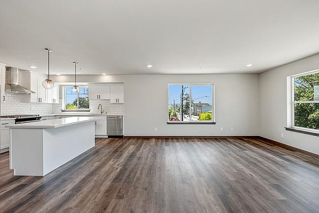 1st image of 161 Lincoln Ave Unit 301