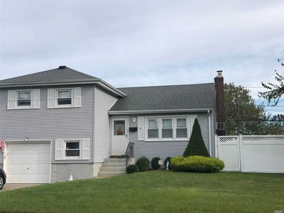 22 Ford Dr W, Massapequa, NY, 11758