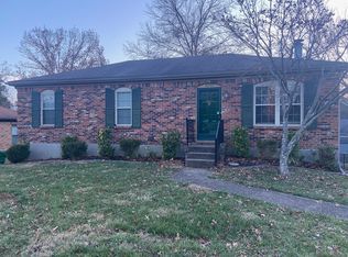 10904 Oak Harbor Dr, Louisville, KY 40299