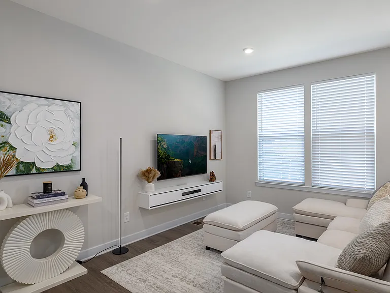 4820 Chastain Ave — Photo 6