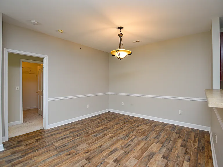 9823 Hyde Glen Ct — Photo 7