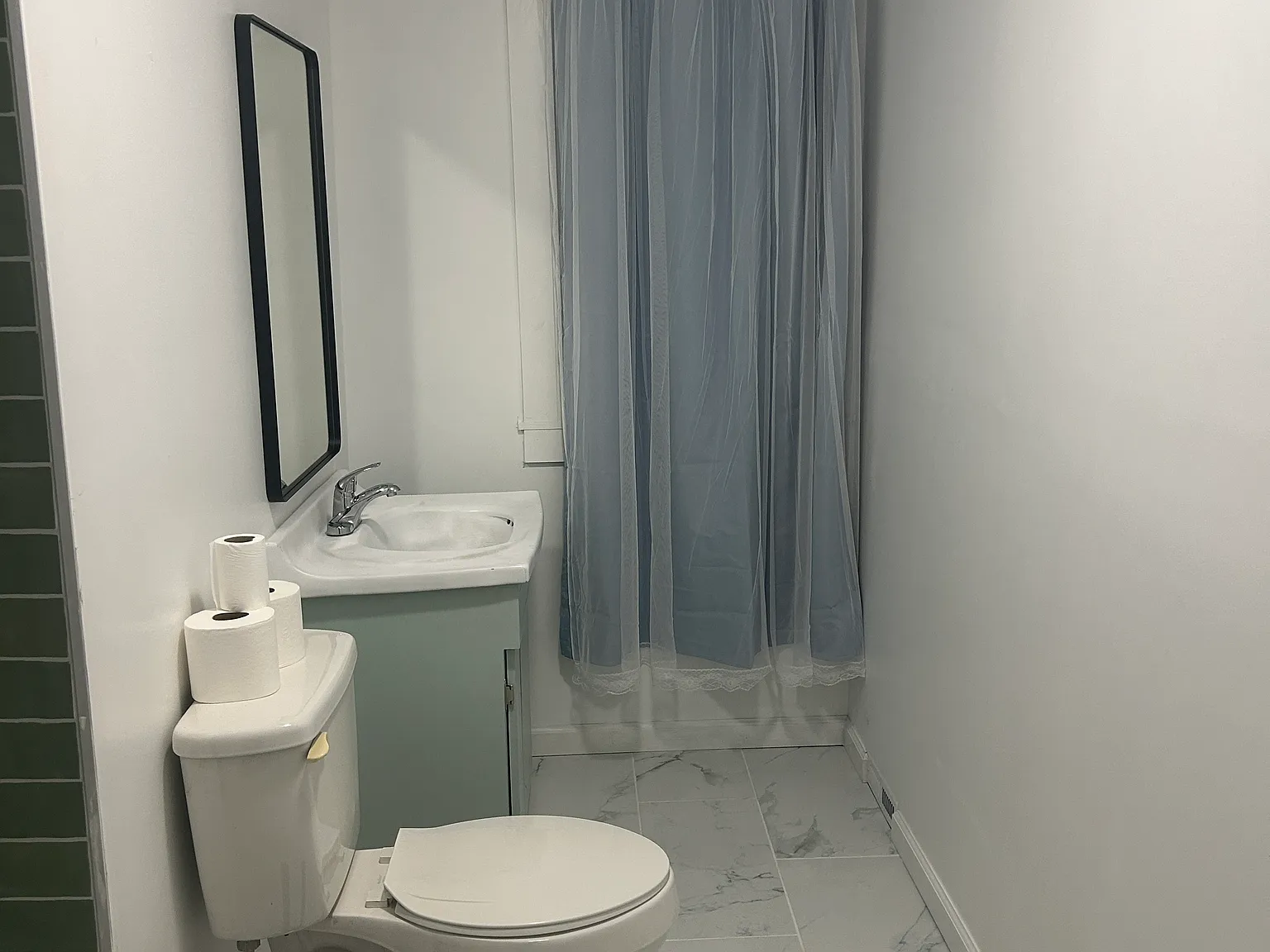 2 bed, 1000 sqft, $1,700 — Photo 4