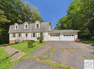 5075 Preston Rd, Martinsville, VA 24112