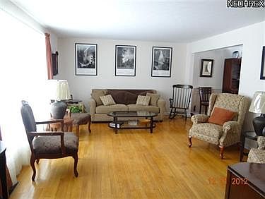 2nd image of 413 Georgia Ave