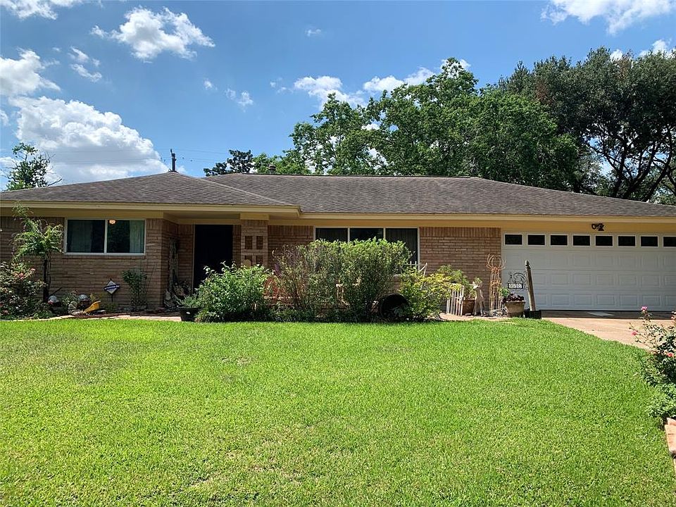 1st image of 11518 Mullins Dr