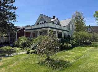 112 Maiden St, Mineral Point, WI 53565