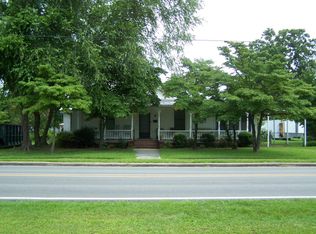 211 E Railroad St, La Grange, NC 28551