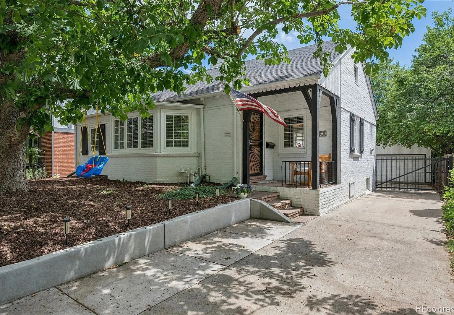 3 bed, 3.0 bath, 2103 sqft, $5,000 — Photo 2