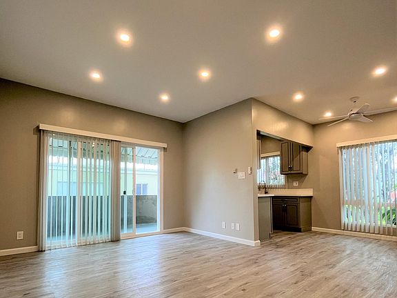 3rd image of 1232 N McCadden Pl