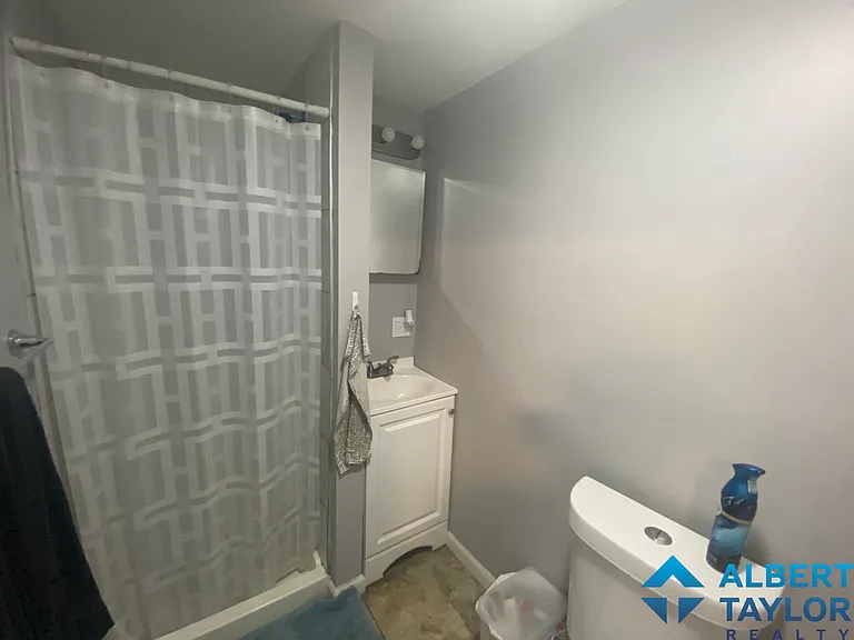 32 Touro Ave #1 — Photo 6