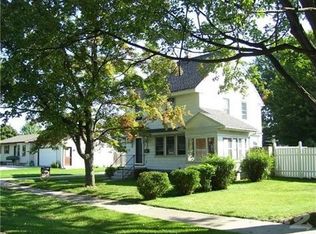 1529 New Hampshire Ave, Marysville, MI 48040