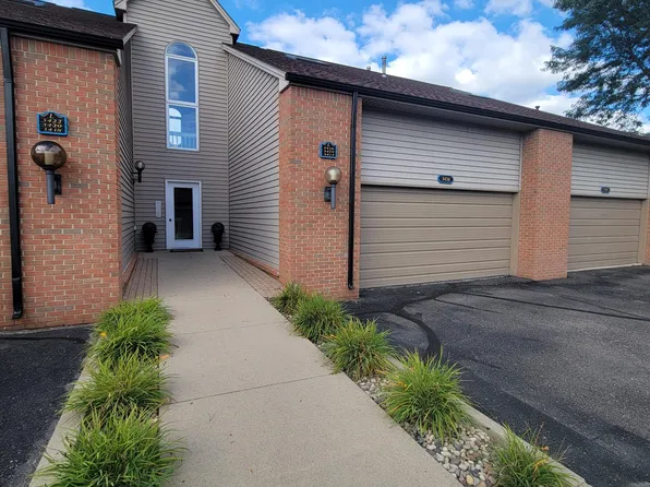 3416 Loon Lake Ct, Waterford, MI 48329