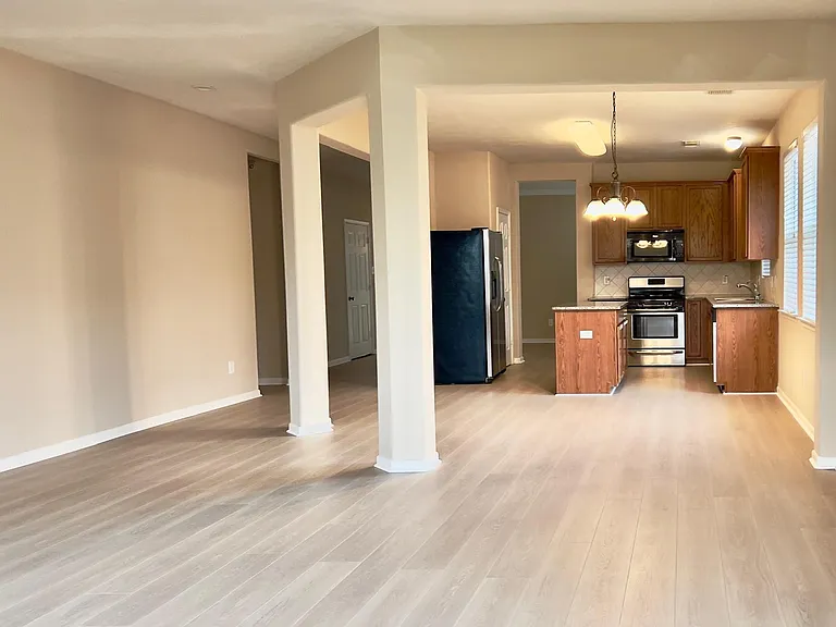 719 Pickett Hill Ln — Photo 11