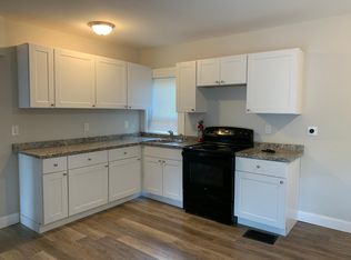 7 Beacon St APT B, Nashua, NH 03064