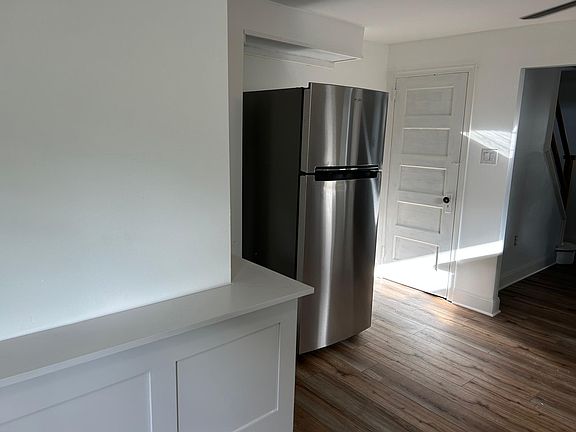 5th image of 3 E Morgan St