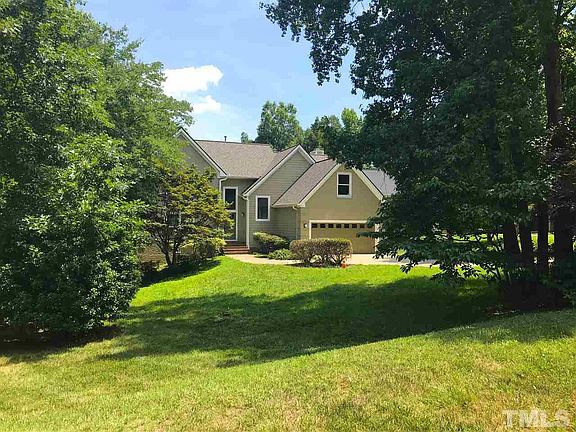 3rd image of 112 Windhover Dr