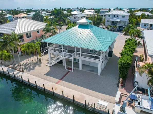 969 Caribbean Dr E, Summerland Key, FL 33042