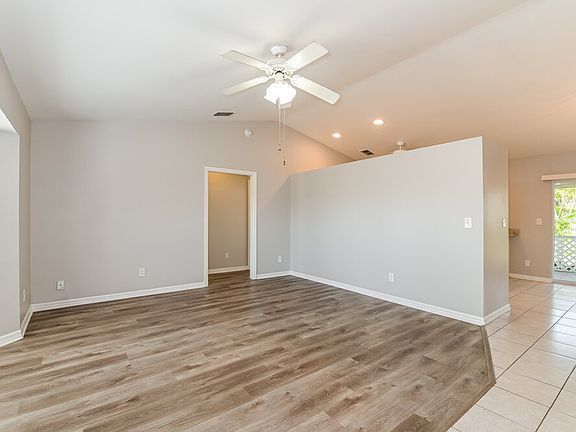 4th image of 4658 Sierra Ln