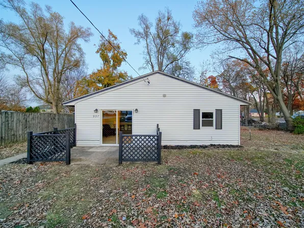 937 Longfellow Ave, Jackson, MI 49202