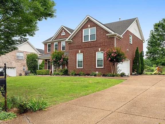 4th image of 111 Camp Creek Cir