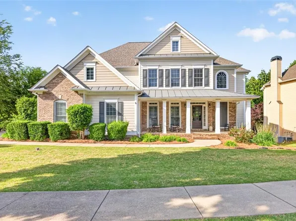 1617 Trilogy Park Dr, Hoschton, GA 30548