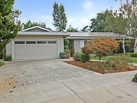 2nd image of 307 Los Pinos Way
