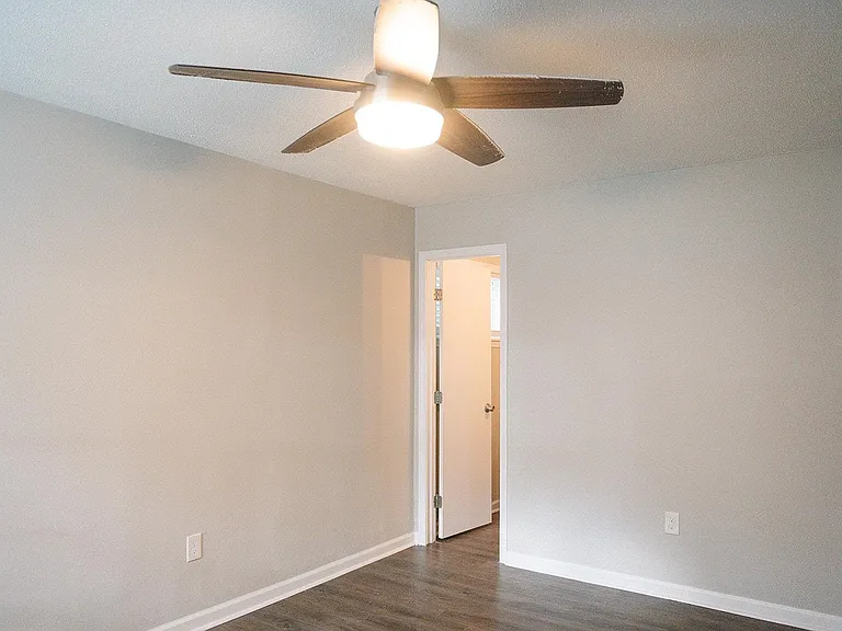 216 N Hollywood St #4 — Photo 15