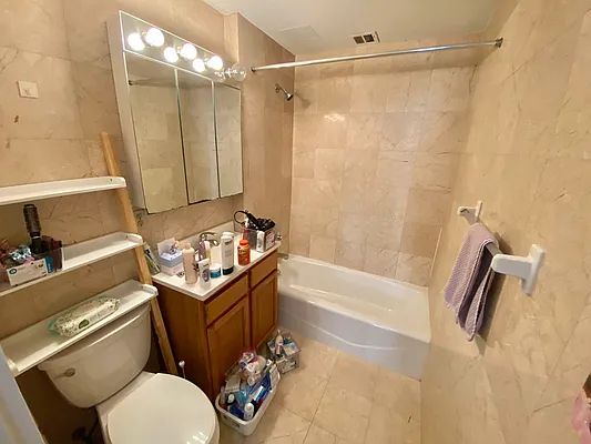 Rented by J PRESTON AND ASSOCIATES INC | media 13