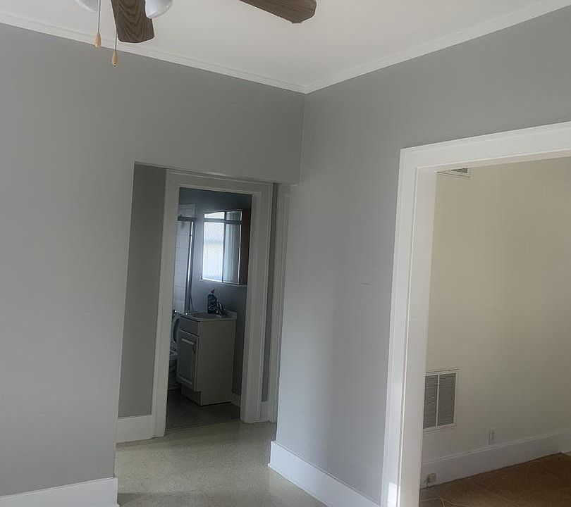 1st image of 930 Newberry Ave