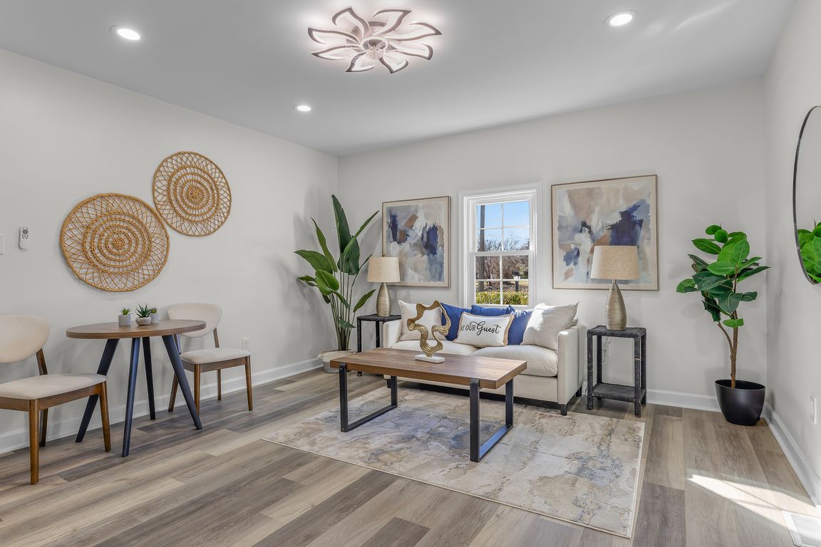 next background image